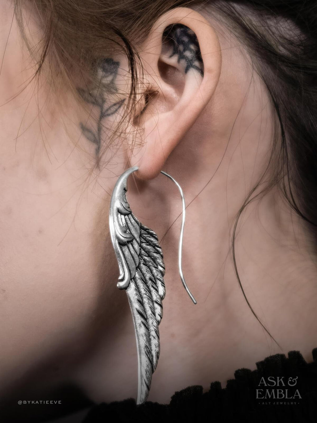 Exaggerated Angel Wings Pendant Earrings – Hidden Picks Online