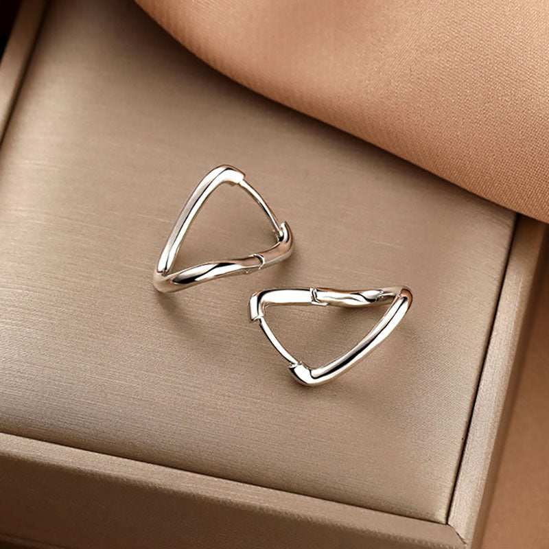Korean Plain Hoop Earrings, High-End Niche Design, Summer Earrings, Ear Needles, Twisted U-Shaped Women's Earrings, Factory Direct Sales