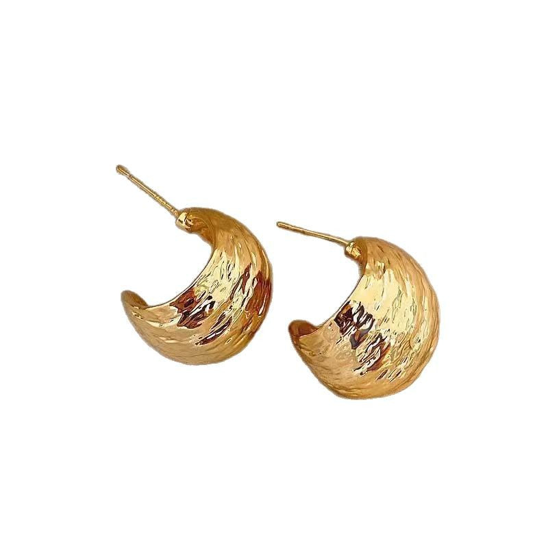 Heart-Shaped Earrings for Women – Trendy Niche Style 2025 – Hidden Picks Online