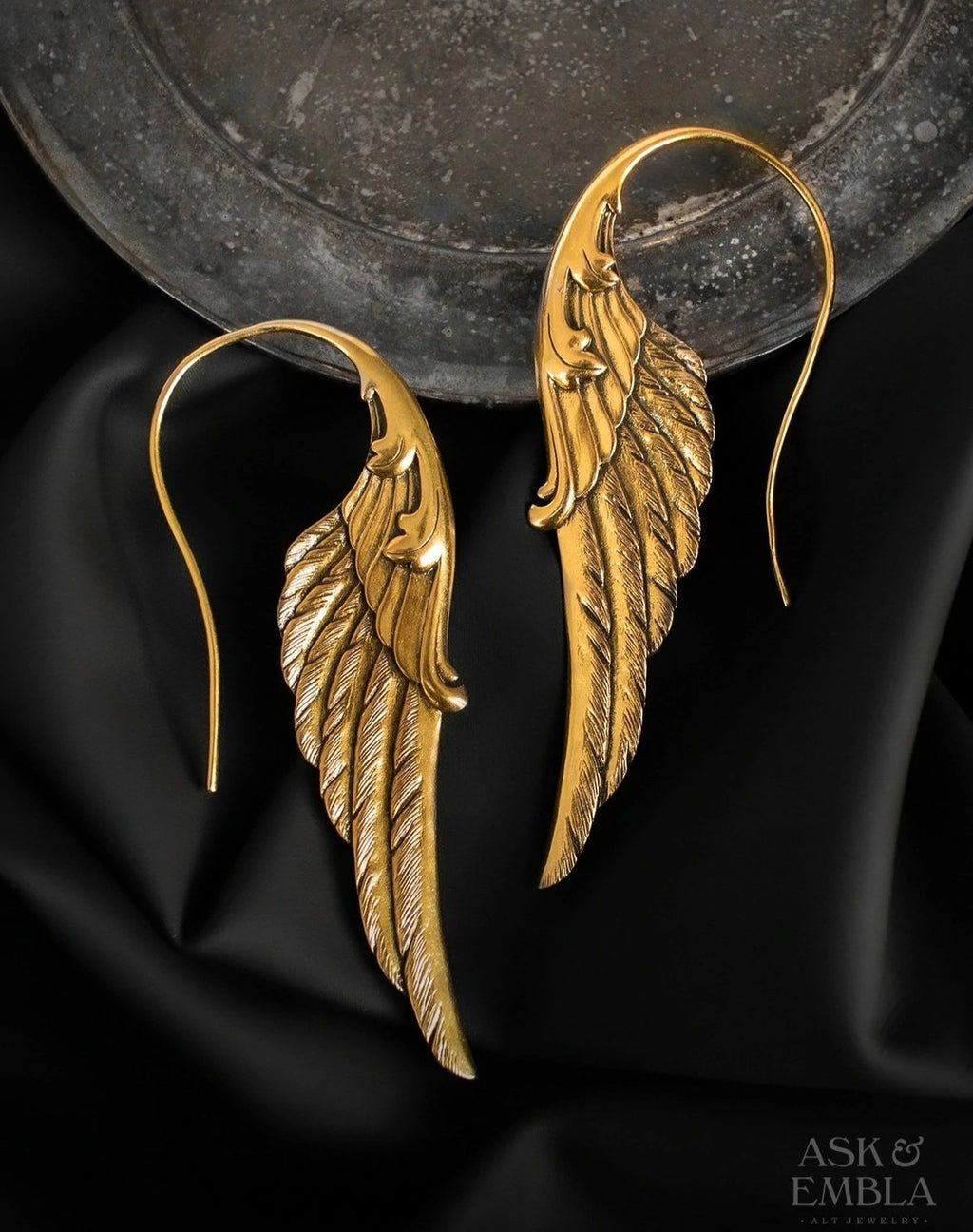 Exaggerated Angel Wings Pendant Earrings – Hidden Picks Online